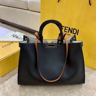 Сумка Fendi Peekaboo Iseeu