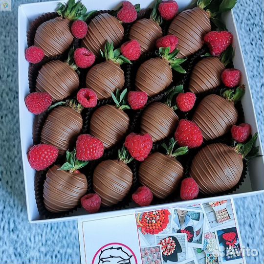 Клубника в шоколаде, подарок на праздник