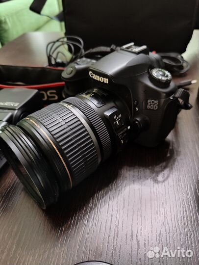 Canon 60d с 17-55 обьективом