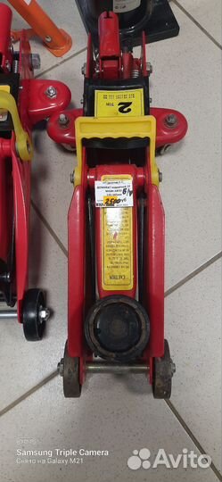 Домкрат подкатной 2 тонны