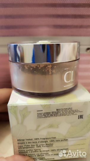 Clinique Рассыпчатая пудра для лица