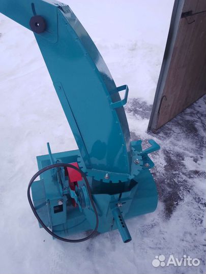 Продам снегоуборщик