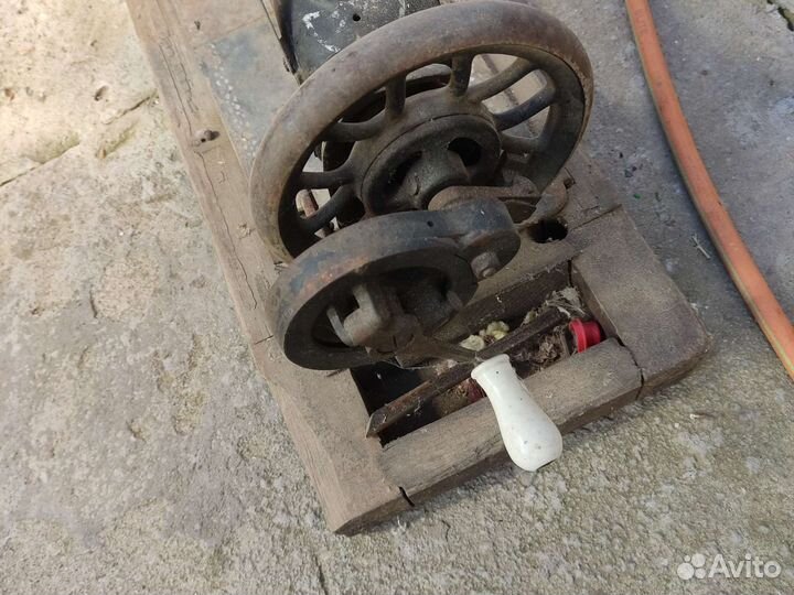 Швейная машинка