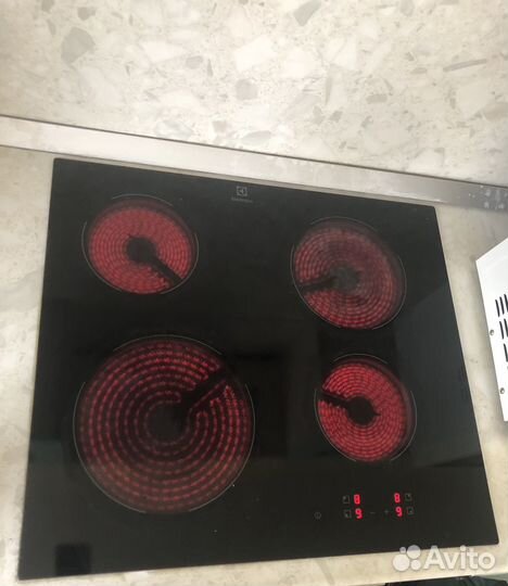 Варочная панель электрическая electrolux