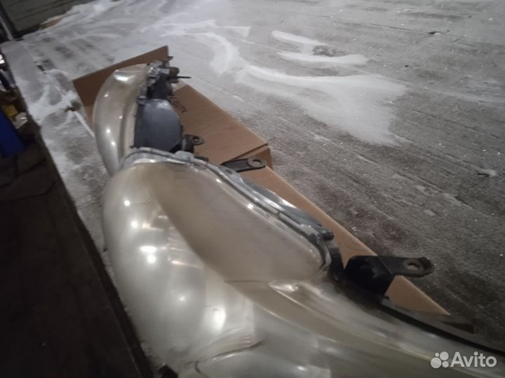 Фары на toyota corolla