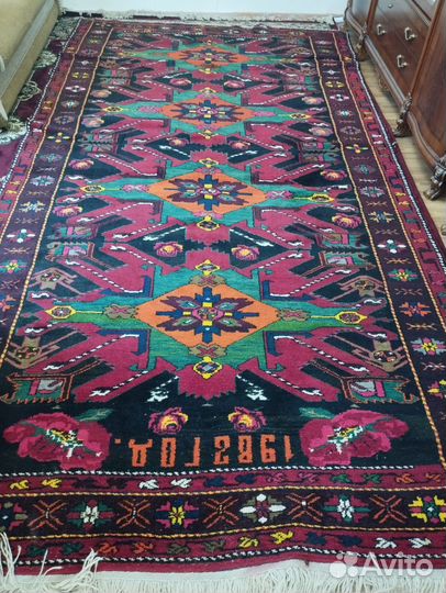 Ковер шерстяной ручной работы