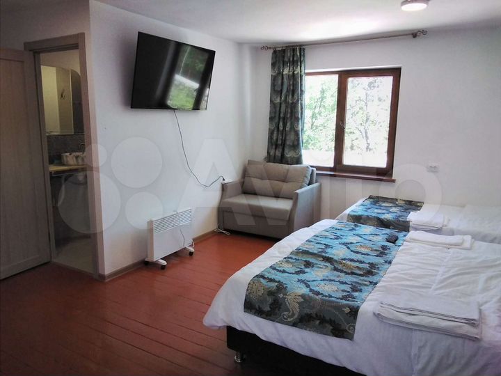 Комната 23 м² в 1-к., 1/2 эт.