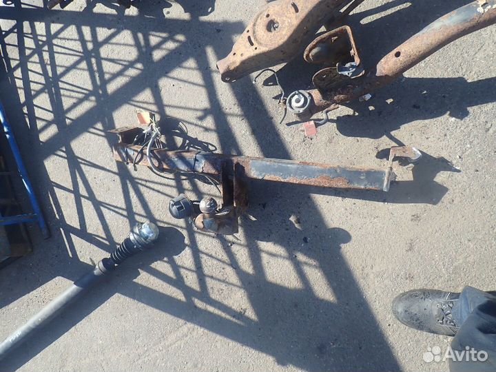 Прицепное устройство Opel Zafira B, 2008