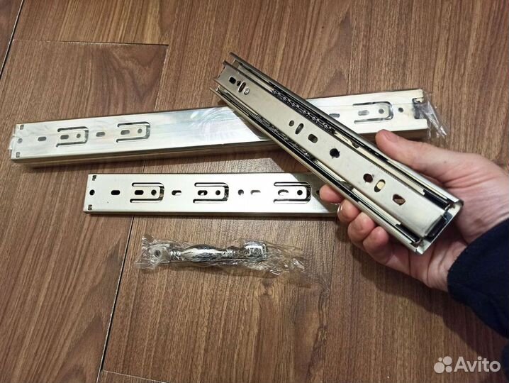 Салазки и рукоятка