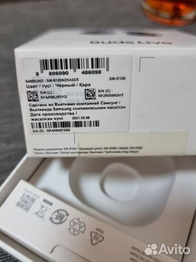 Samsung buds live (оригинал)