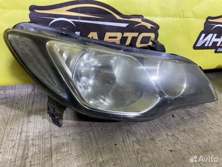 Фара передняя правая Honda Civic 4D 2005-2011