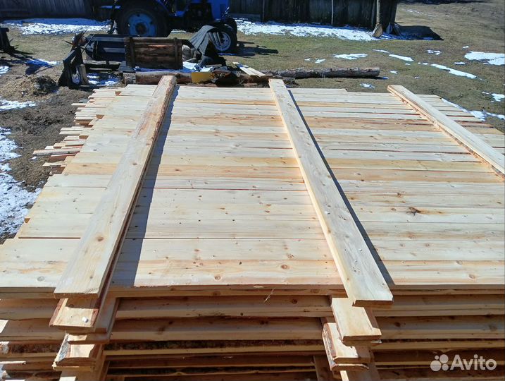 Пиломатериалы тёс,плаха,полу брус, плаха из кедры