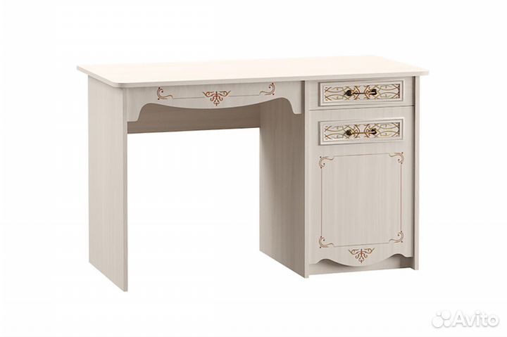 Стол письменный 