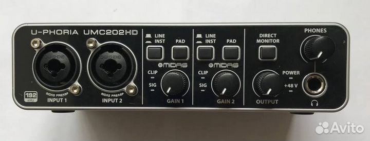 Behringer UMC202HD USB аудио звуковая карта