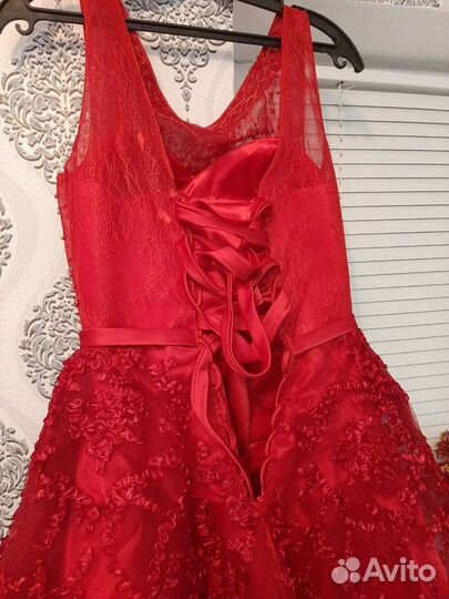 Вечернее платье