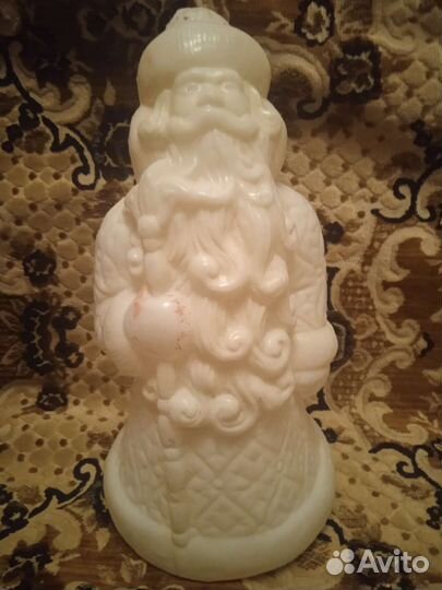 Дед мороз и снегурочка под елку