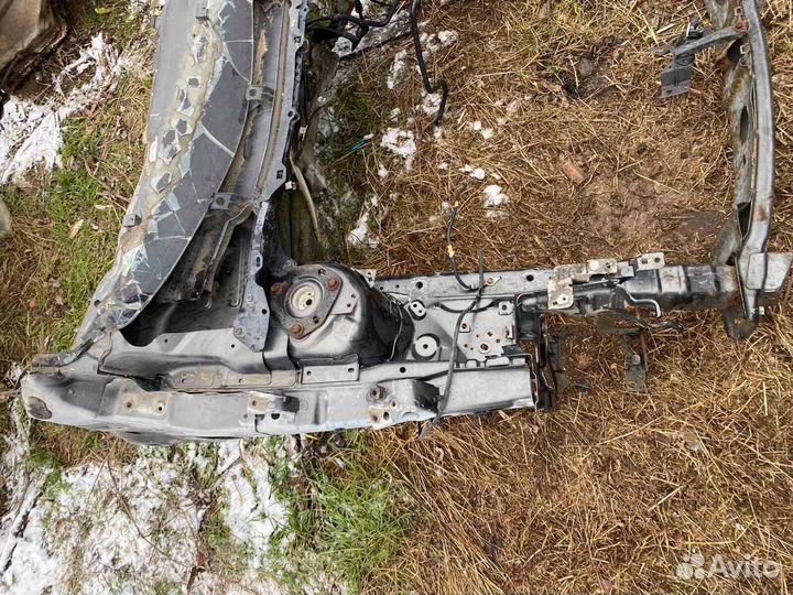 Передняя правая четверть Mazda 3 BL