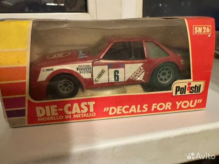 Модель автомобиля 1:24 toyota