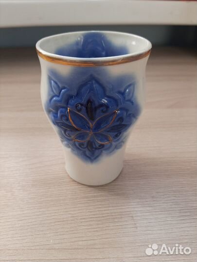 Фарфоровая вазочка СССР