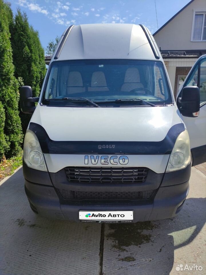 Iveco Daily цельнометаллический, 2012