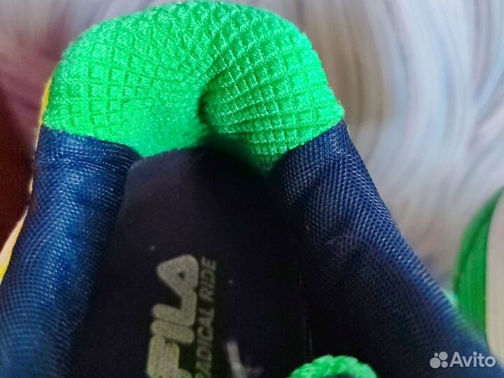 Кроссовки Fila женские 38