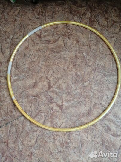 Мяч гимнастический, булавы, обруч, скакалка