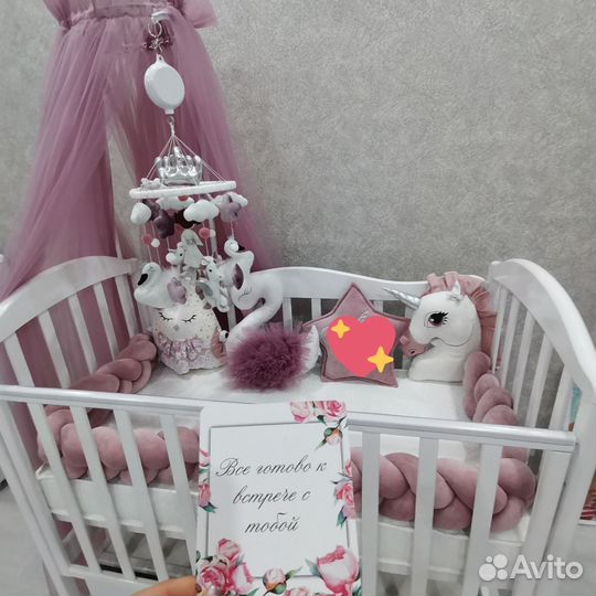 Набор в кроватку (балдахин, бортики, мобилка)