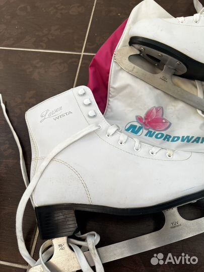 Коньки женские Larsen Wista