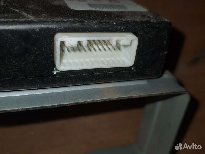 Эбу Мицубиси Аутлендр XL 8638A043