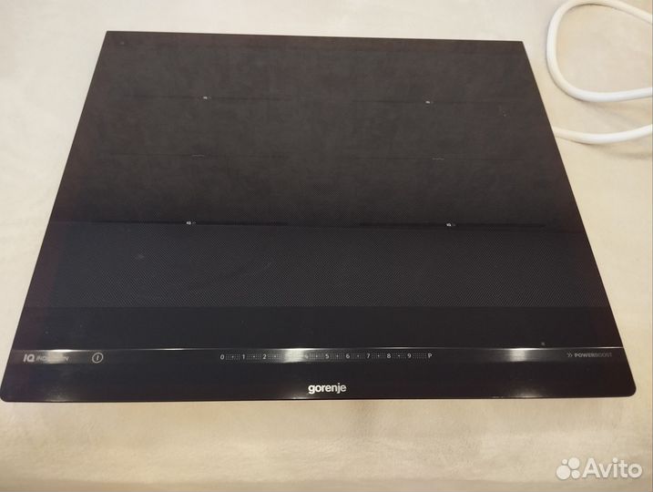 Индукционная варочная панель Gorenje IS 646 BG
