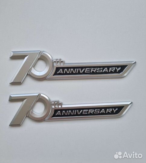 Шильдик эмблема Toyota Land Cruiser 70 Anniversary