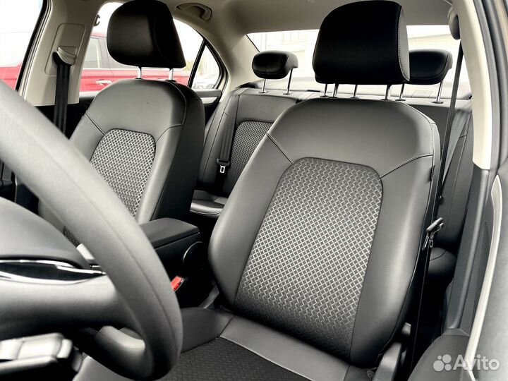 Jetta VA3 1.5 AT, 2023