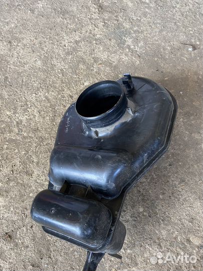 Резонатор воздушного фильтра Nissan Murano Z50