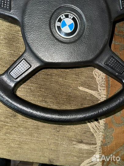 Руль Bmw 528I 1982