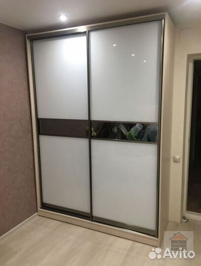 Шкаф в прихожую