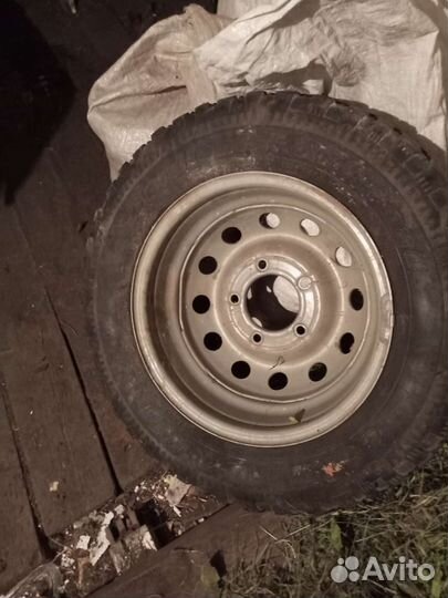 Колеса на ниву 205/70 R 15