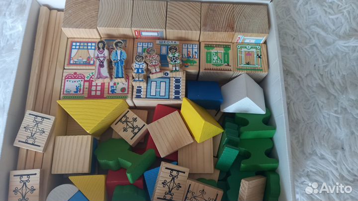 Конструктор томик веселый городок