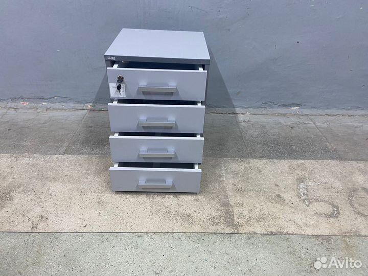 Тумба выкатная