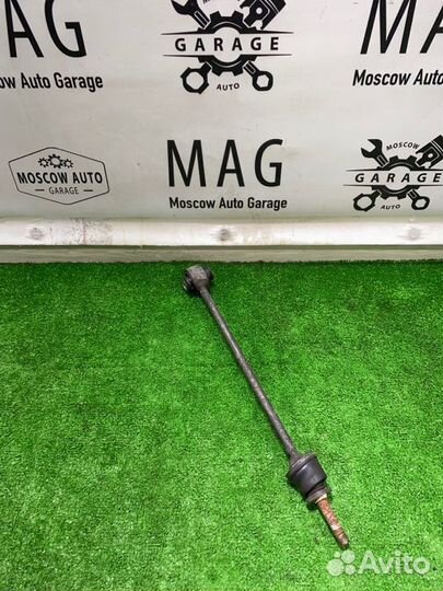 Стойка стабилизатора передняя правая Mercedes-Benz