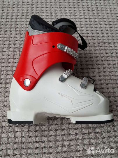 Горнолыжные ботинки atomic