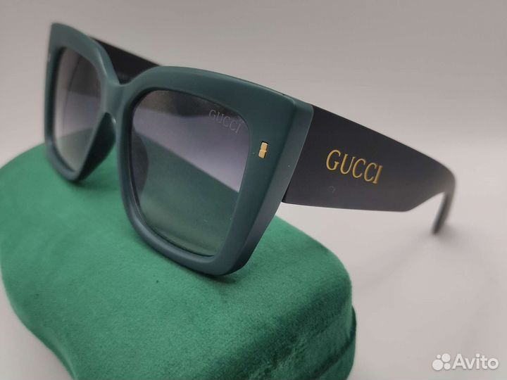 Солнцезащитные женские очки Gucci
