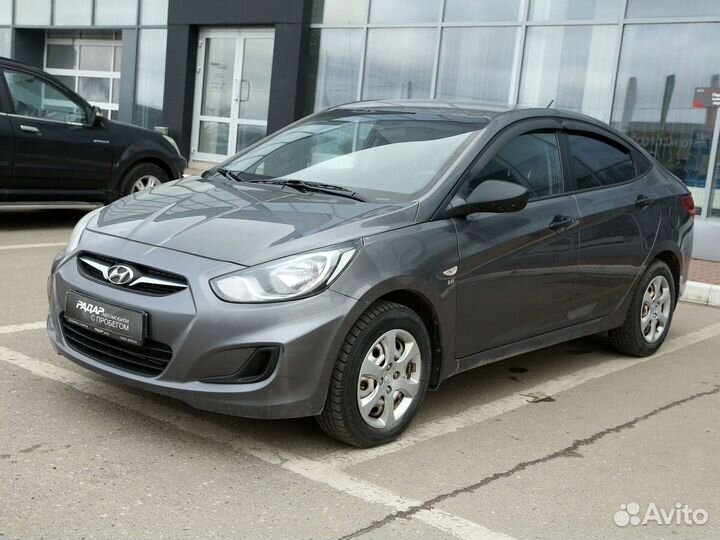 Hyundai Solaris 1.6 AT, 2013, 117 117 км
