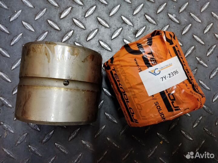 Втулка 7Y-2396