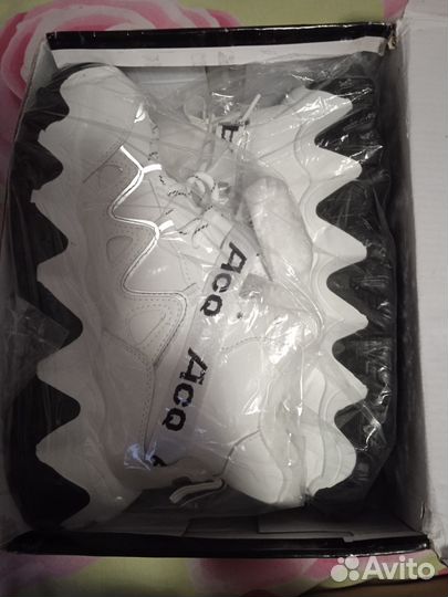 Кроссовки зимние женские 40 размер