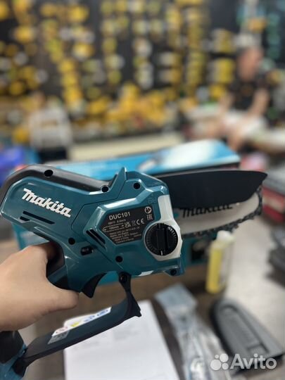 Аккумуляторная цепная пила Makita DUC101Z