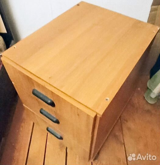 Тумба подкатная для компьютерного стола