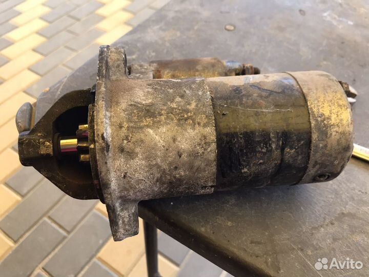 Стартер hyundai starex H1 2004 года бензин