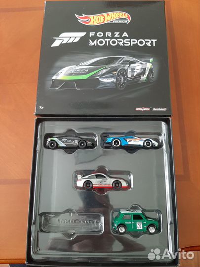 Машинки hot wheels premium