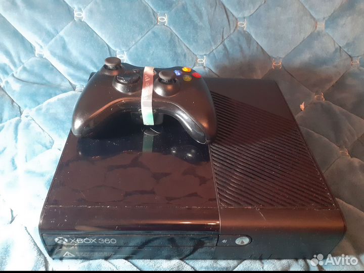 Xbox 360 E, 500Gb
