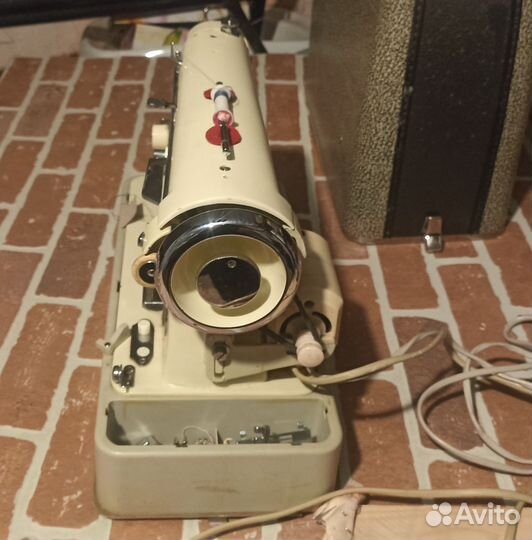 Швейная машина contessa